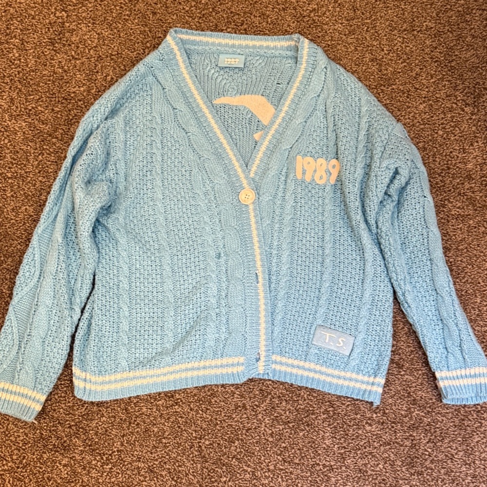 Taylor Swift Authentic 1989 Light Blue Knit Cardigan